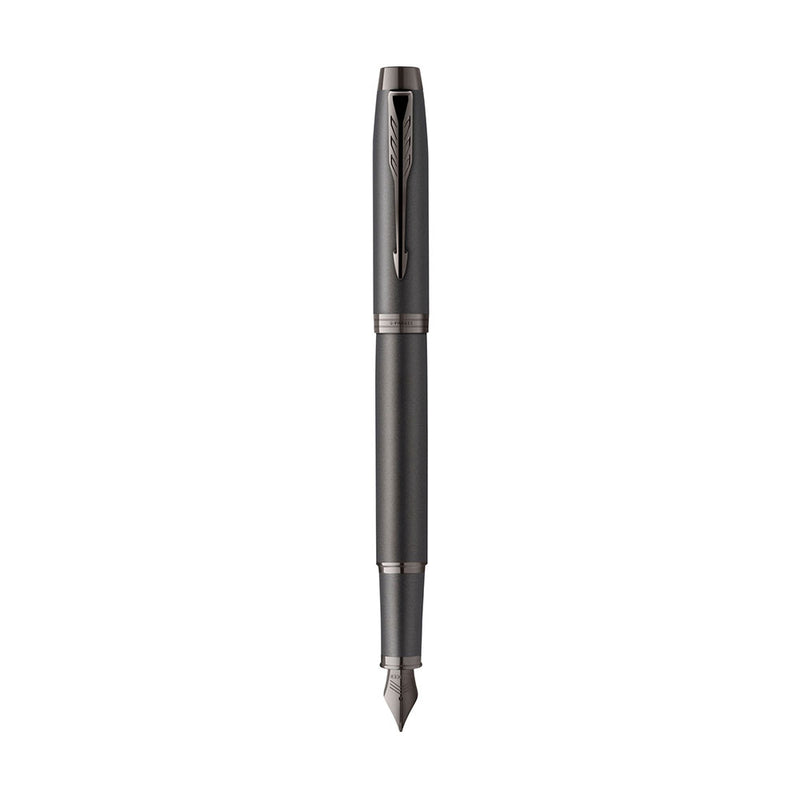 Parker im monochromen Brunnenstift