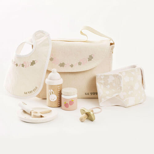 Le Toy Van Doll Nursing Set